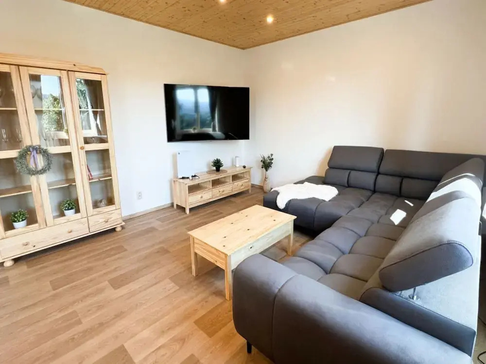 Spacious Villa With Swimming Pool