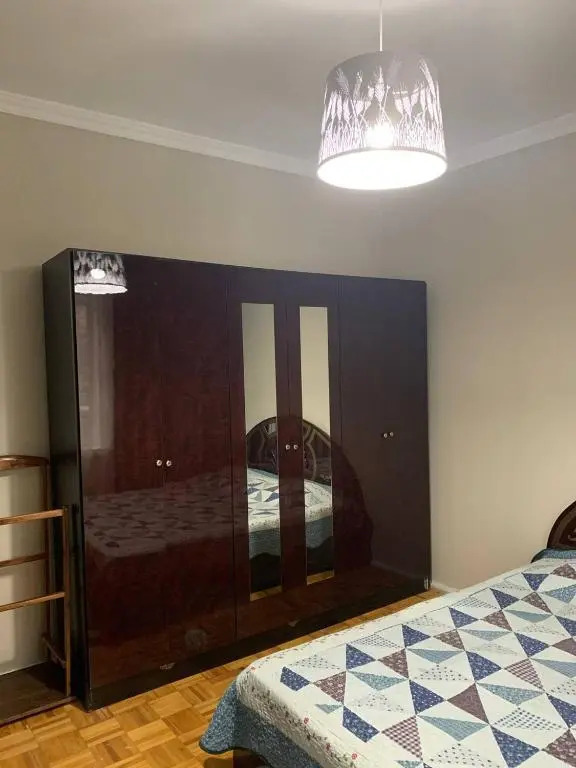 2 bedroom apartment center