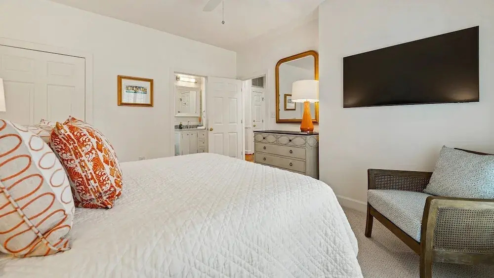 Perfect Blend Of Comfort And Modern Design For A Peaceful Retreat 3 Bedroom Villa by Peace Vacations