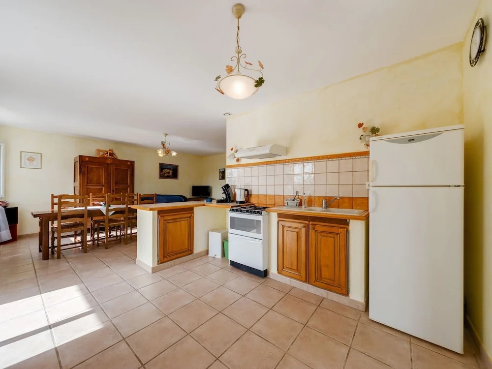 Cozy Holiday Home in Vagnas with Swimming Pool