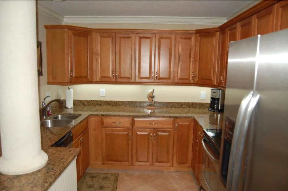 Sunset Royale - 116 2 Bedrooms 2 Bathrooms Apts