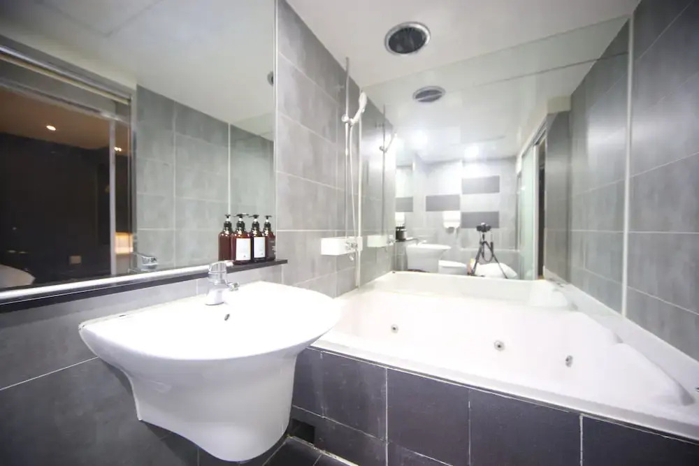 Songjeong V Hotel
