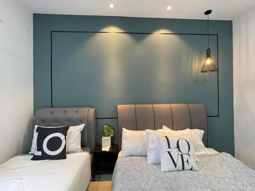 Ipoh Waterpark Homestay 7-12pax 3 Or 4Bedrooms Pool or City View with 2parking