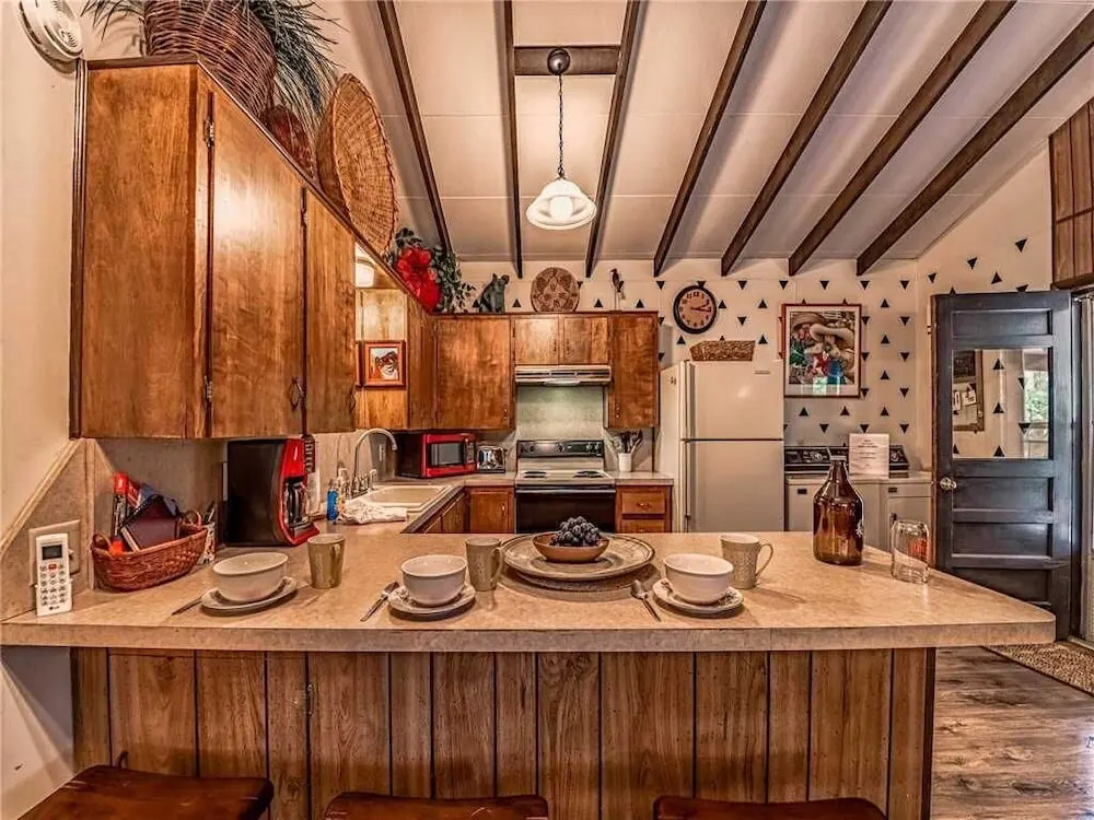 Innjoy - Two Bedroom Cabin
