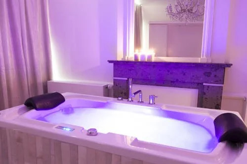 Maison Noppius - Love Hotel