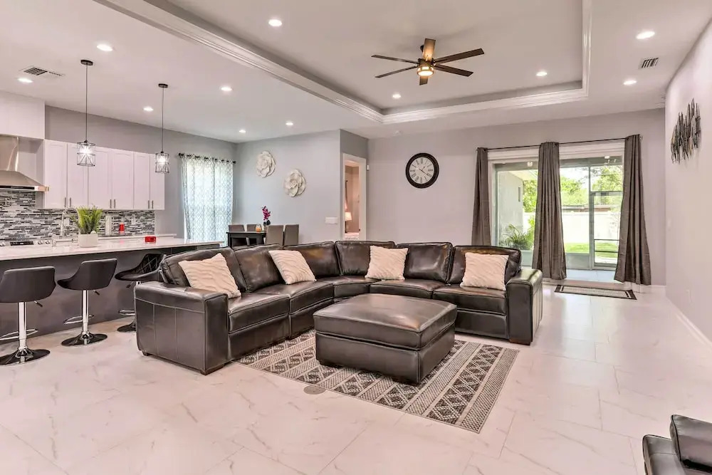 St Pete Escape w/ Patio & Yard: 6 Mi to Beach