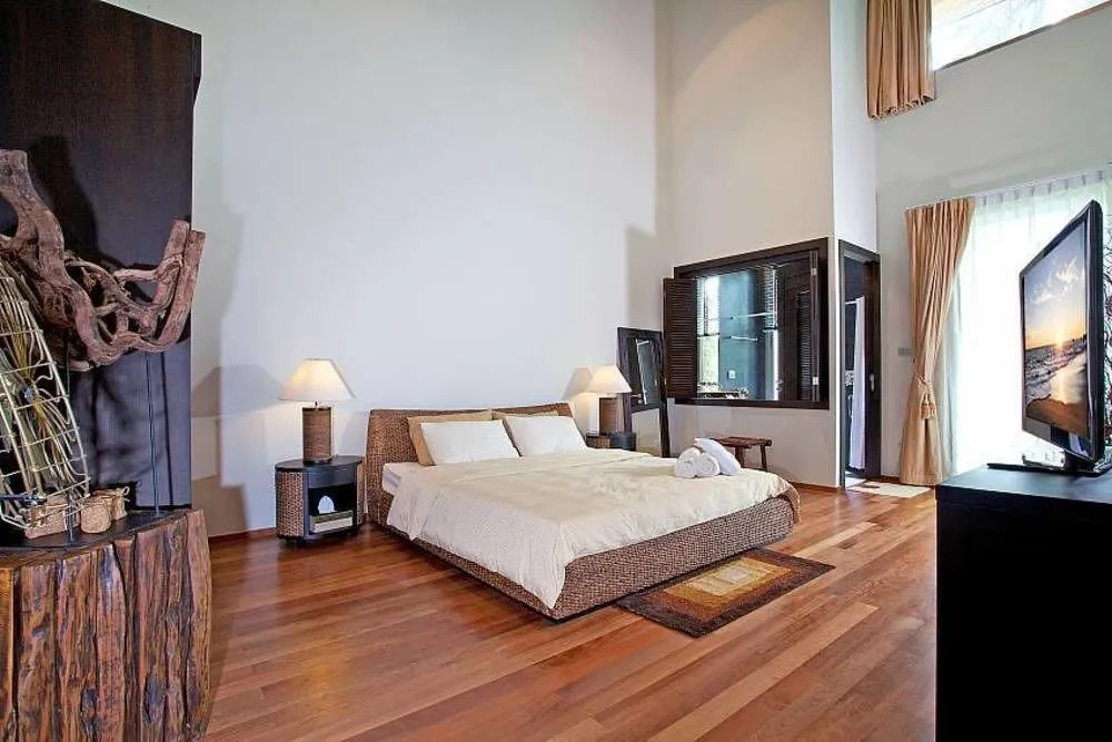 Villa Friendship 7