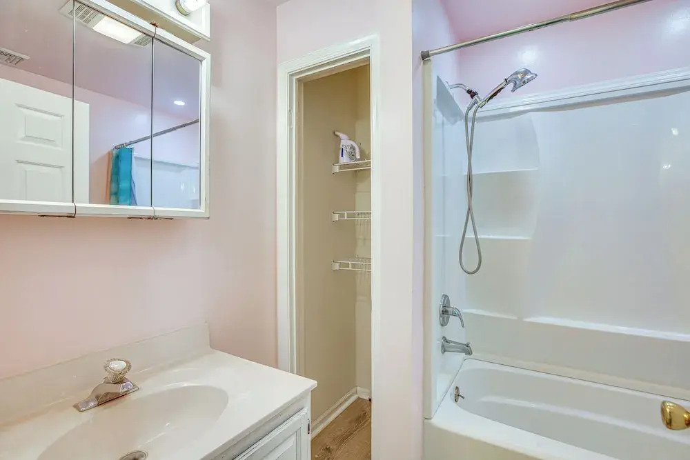 Beach House w/ Private Pool in North Wildwood