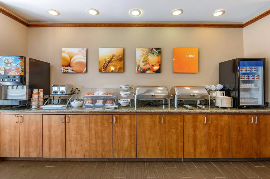 Comfort Suites Urbana Champaign, University Area