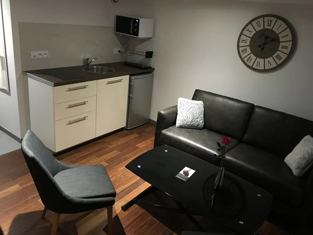 LITTLE PLAZA AppartHotel