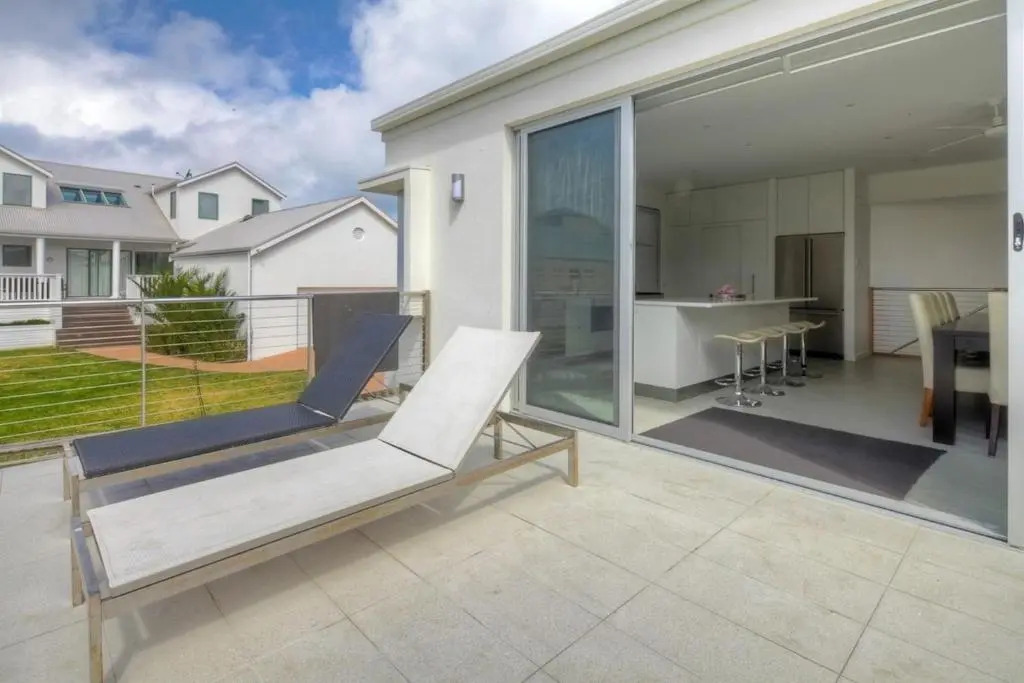 Villa Moyne - located in a quiet cul de sac and designed for beach families