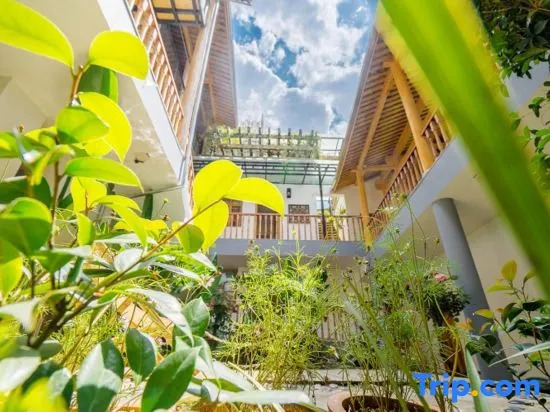 Zhuxiyuan Resort Inn