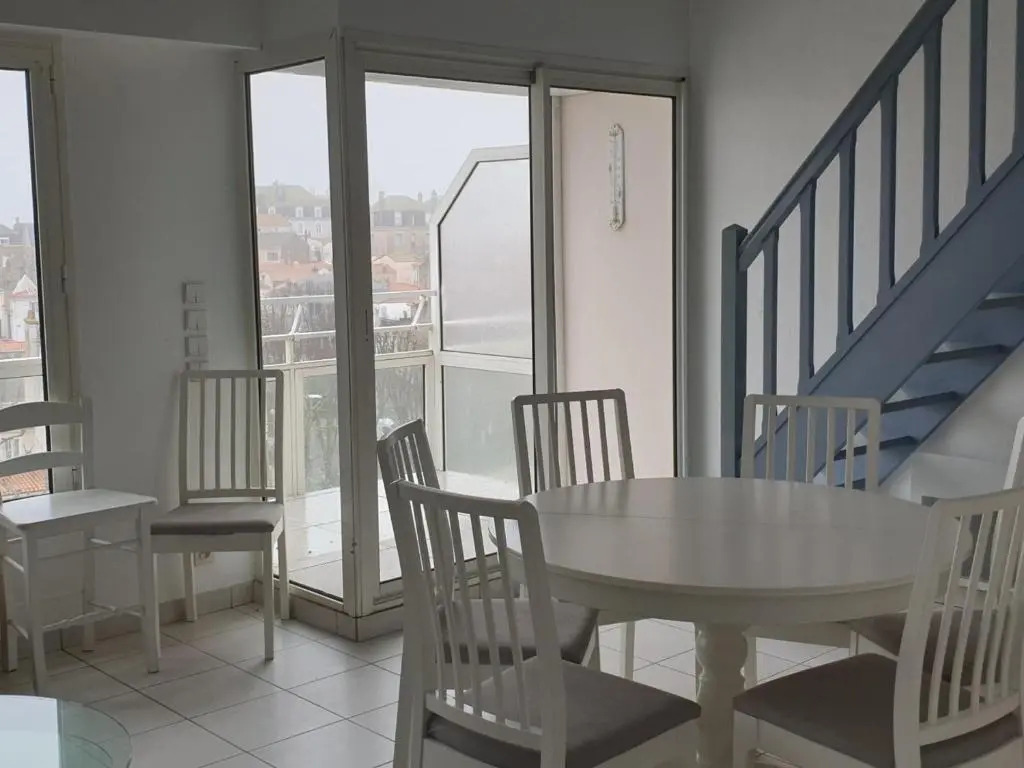 Appartement Les Sables-d'Olonne, 4 pièces, 7 personnes - FR-1-92-883