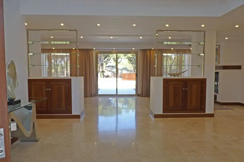 Stunning contemporary villa 5 bedrooms heated pool Las Chapas Marbella