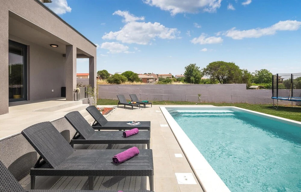 Beautiful Home In Pula