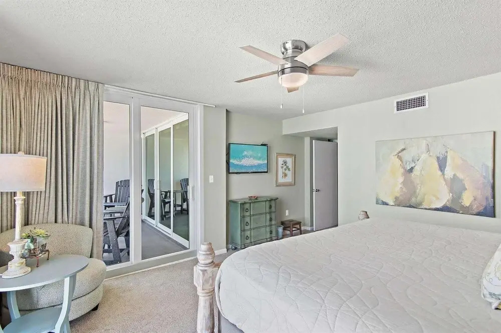 Shoreline Towers 1102 2 Bedroom Condo