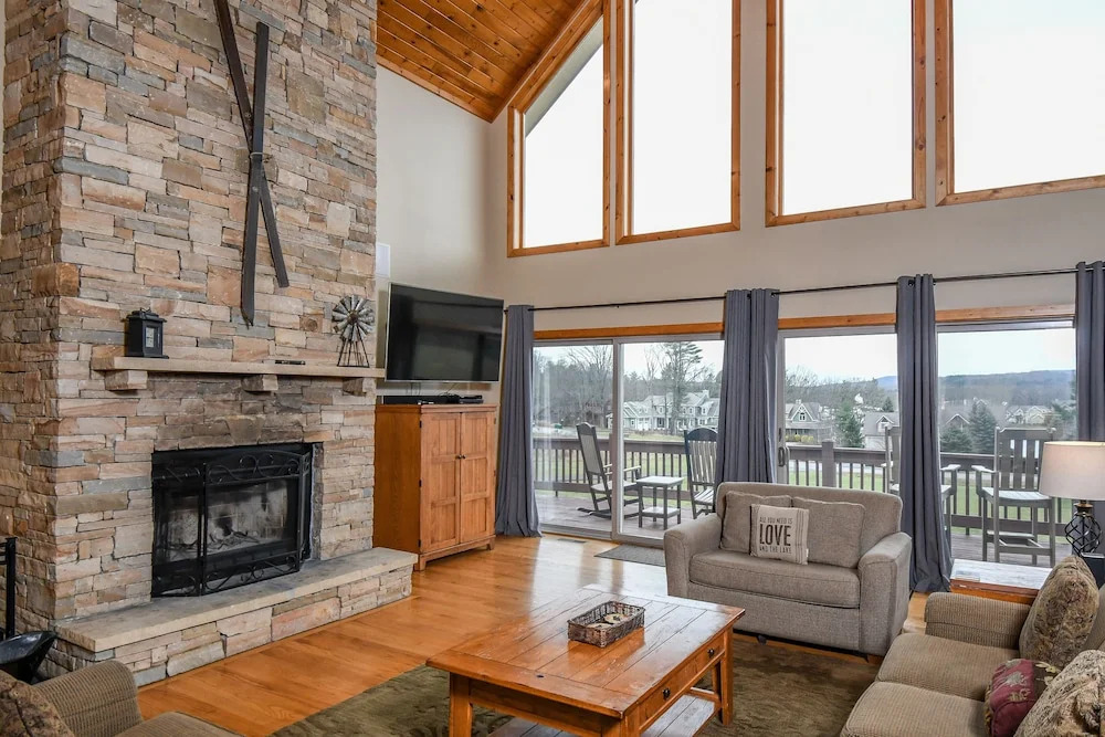 No Wake Zone 5 Bedroom House