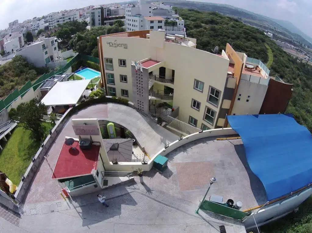 La Reserva Suites