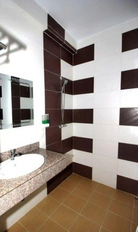 Diamond Crown Hotel