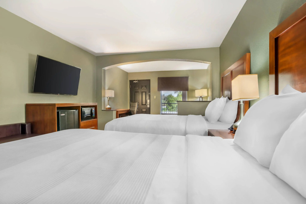 Quality Inn & Suites near Panama City Beach