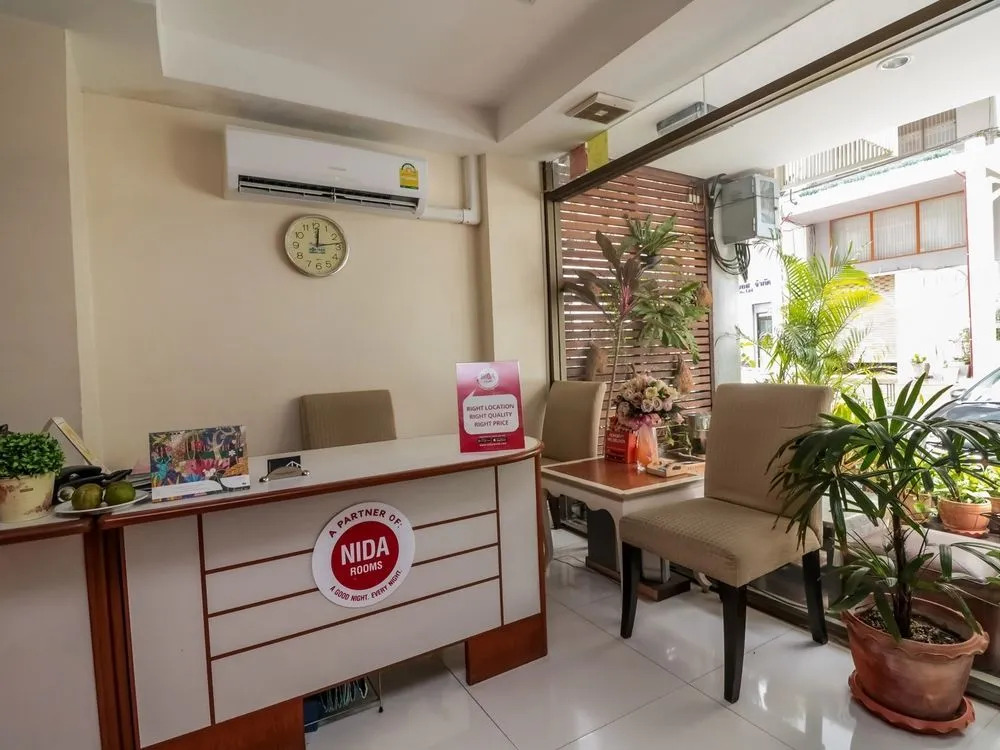 Nida Rooms Phrakanong Express