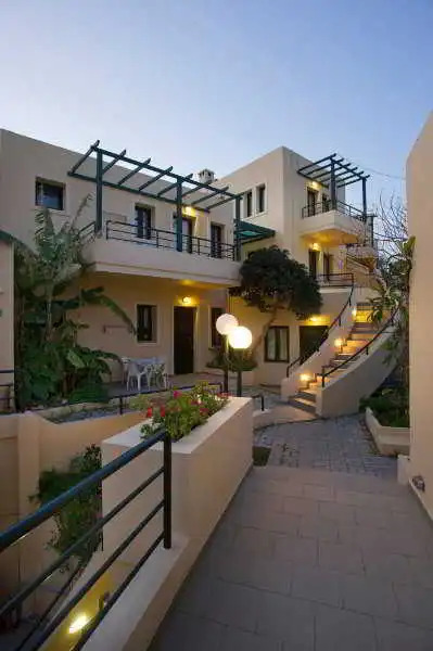 Malou Apartments