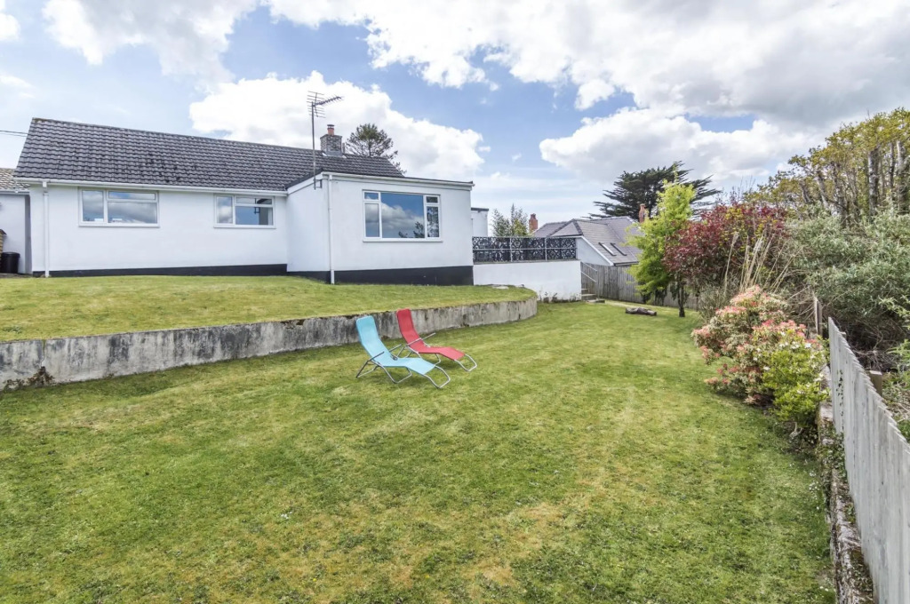 Little Hill - 3 Bedroom Bungalow - Wisemans Bridge