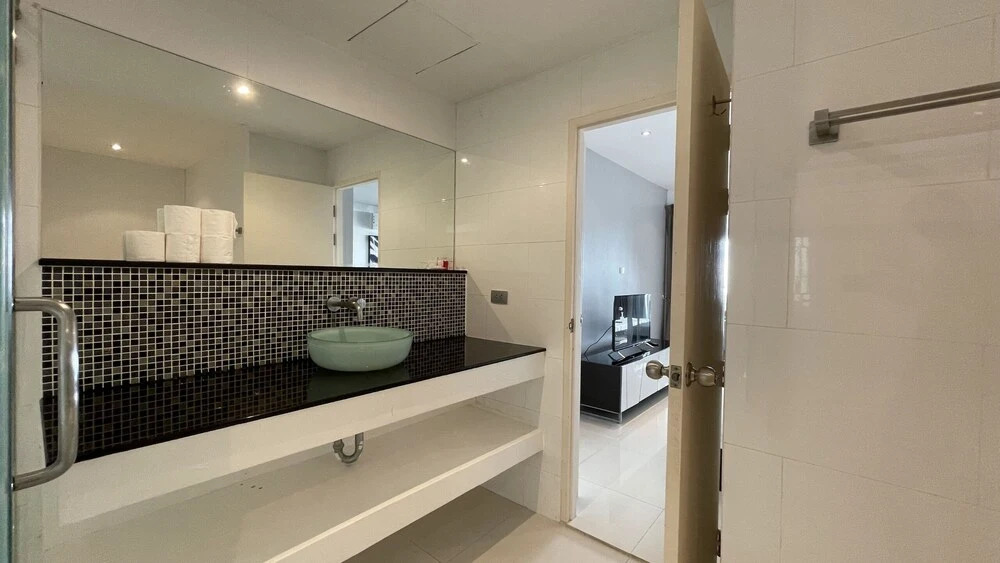 Seaview Condo Overlooking Karon - SPA3