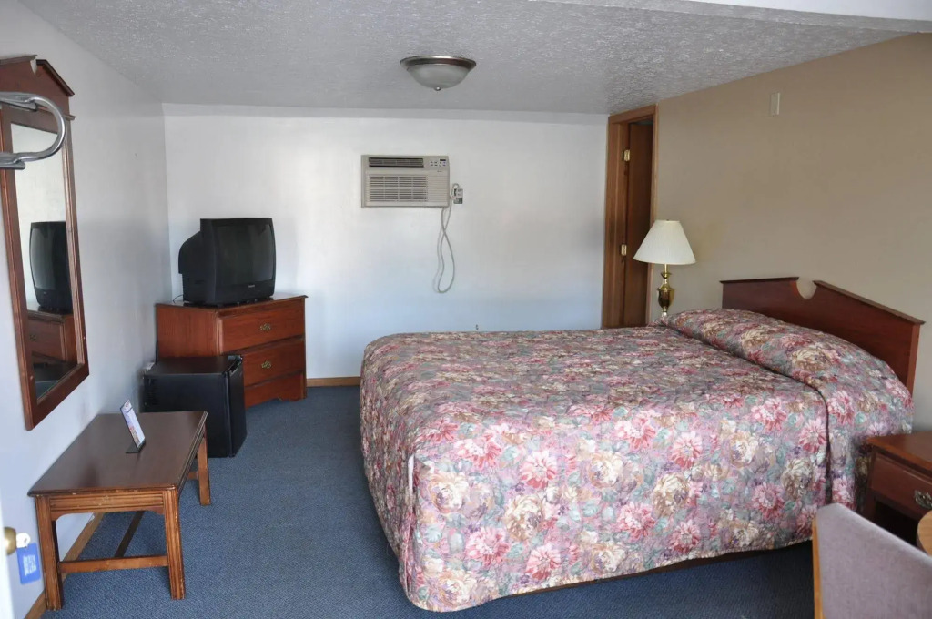 Quality Lodge - Cedar Point Area