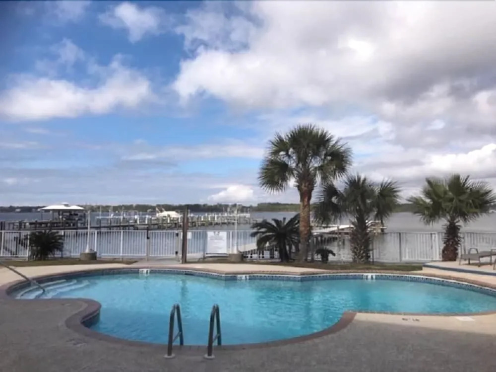 The Landing 202 2 Bedrooms 2 Bathrooms Condo