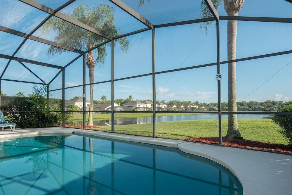 Lkb4705aw 4 Bedroom Villa in Lake Berkley