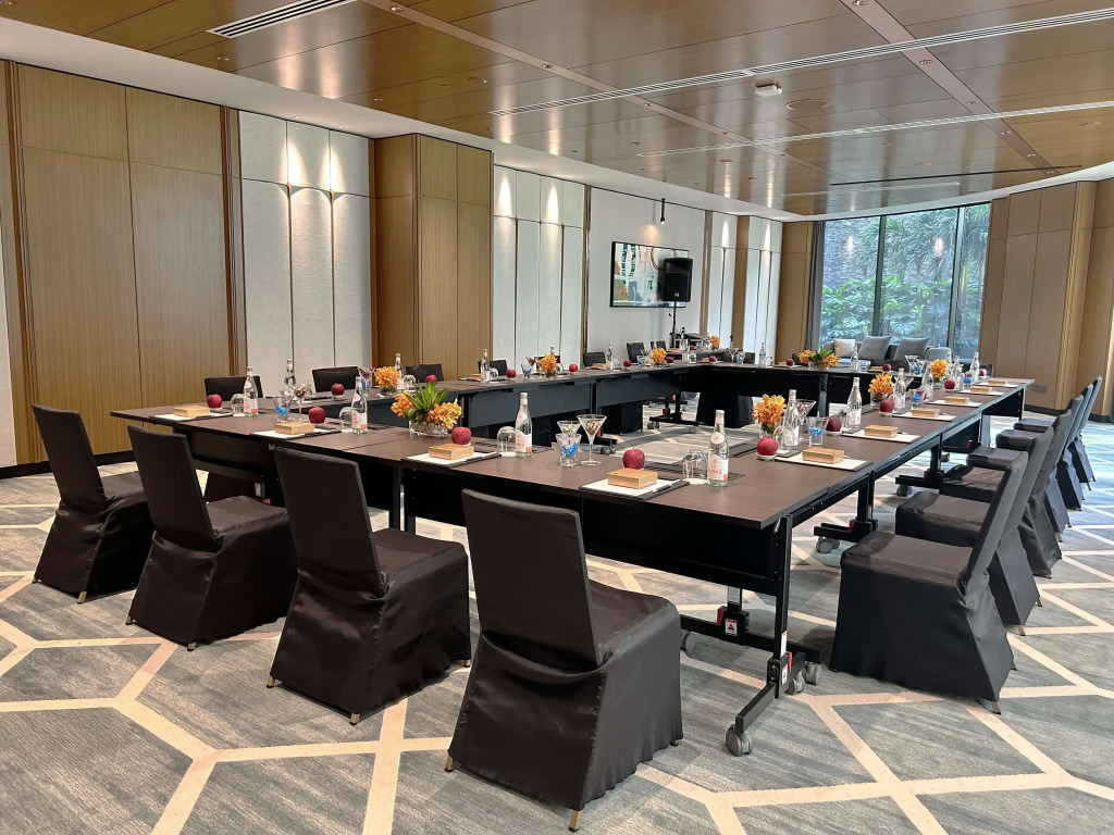 One World Hotel
