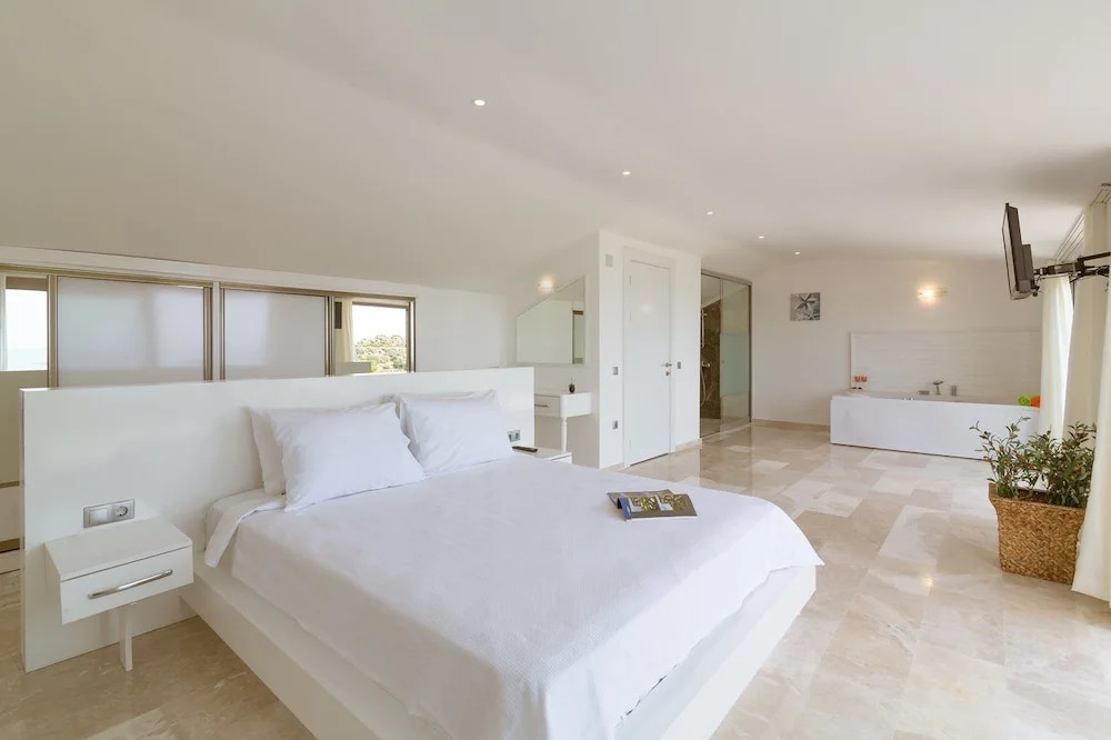 Villa Likapa 2