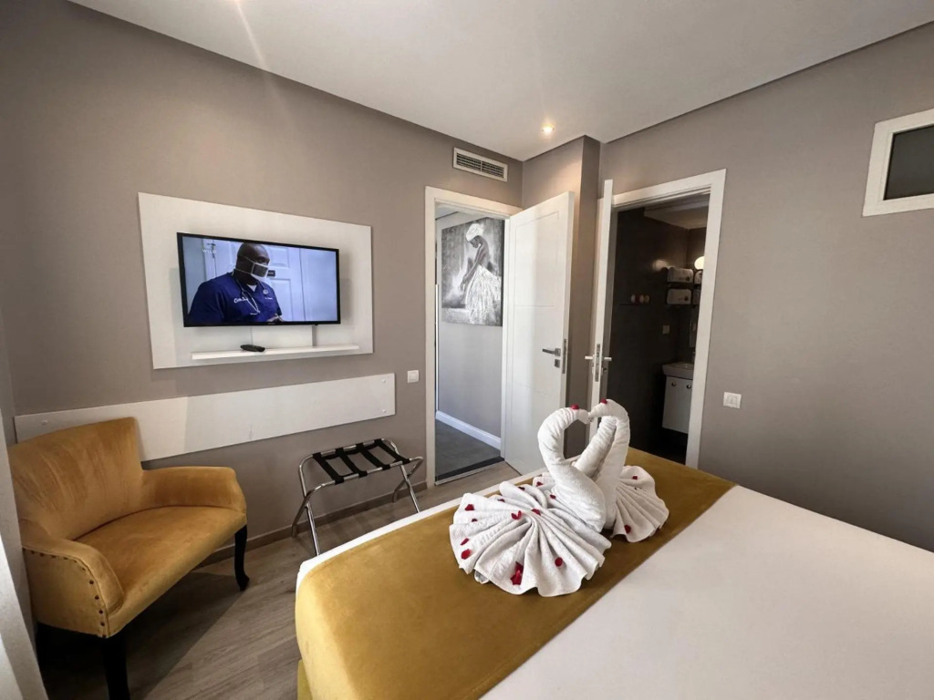 RENT-INN Suites Hotel
