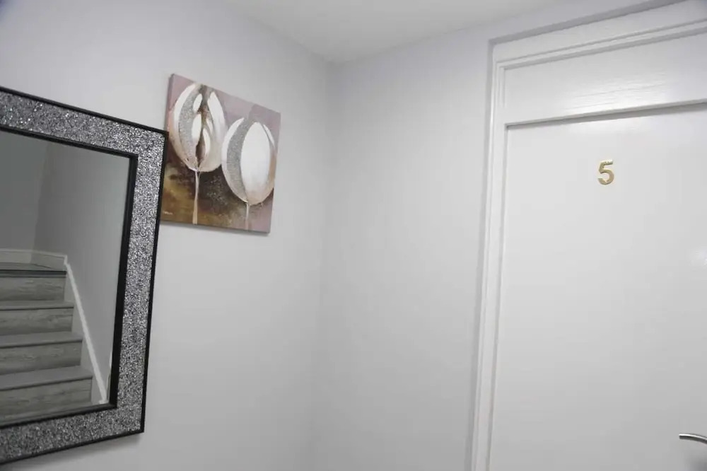 Woolwich Ensuite Roomz
