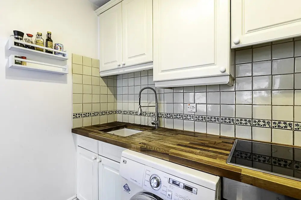 Converted Brewery Apartment With Terrace