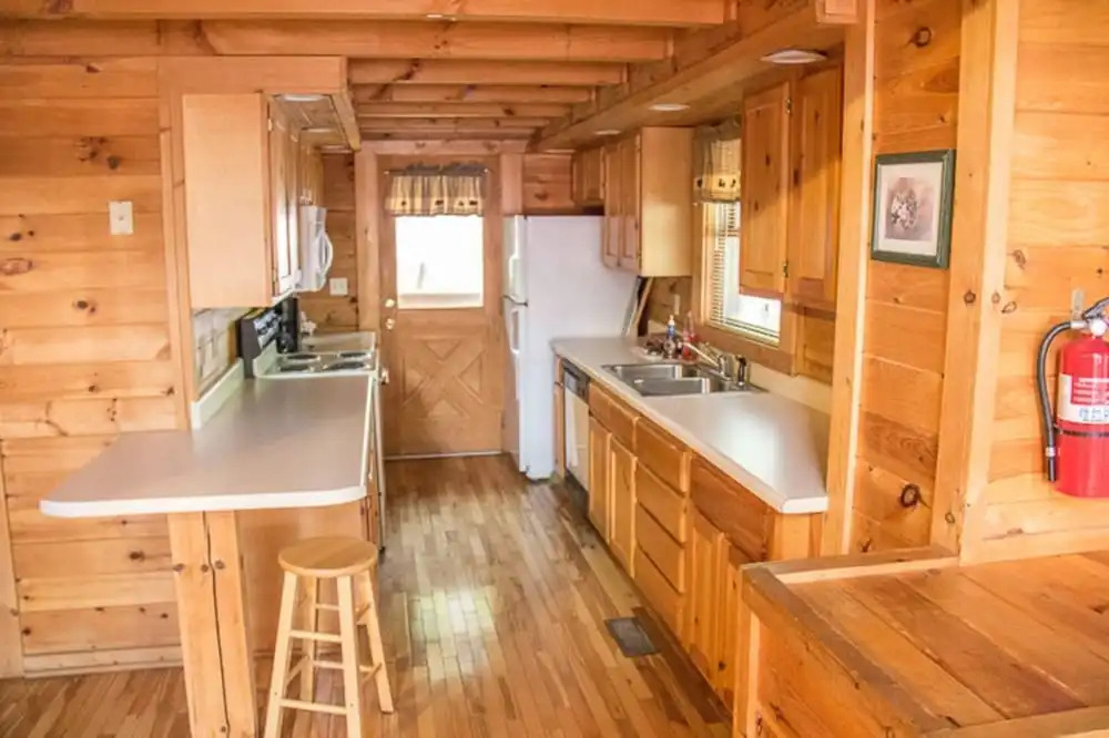 24 Bear Trax - 3 Br Cabin