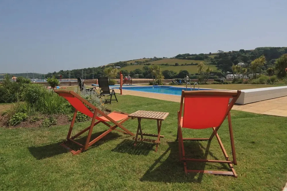 1 the Salcombe