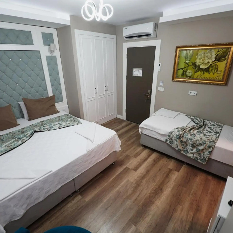 Microyal Hotel