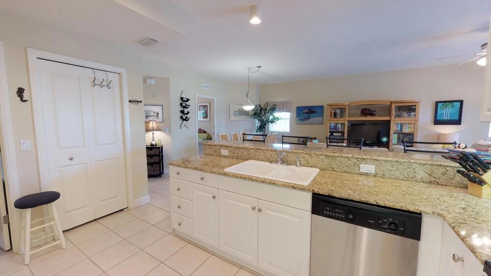 240 Bradenton Beach Club