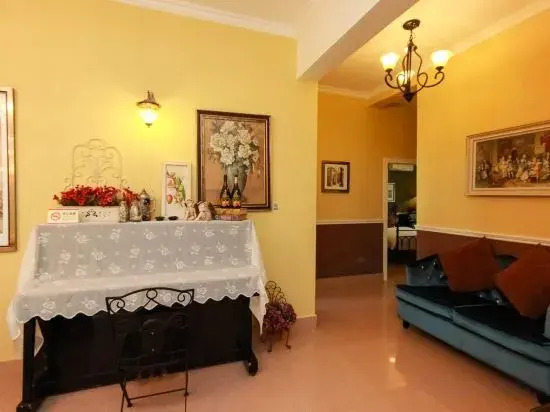 Shenzhen Meishe First-line Seaview Homestay (Jiaochangwei Branch)