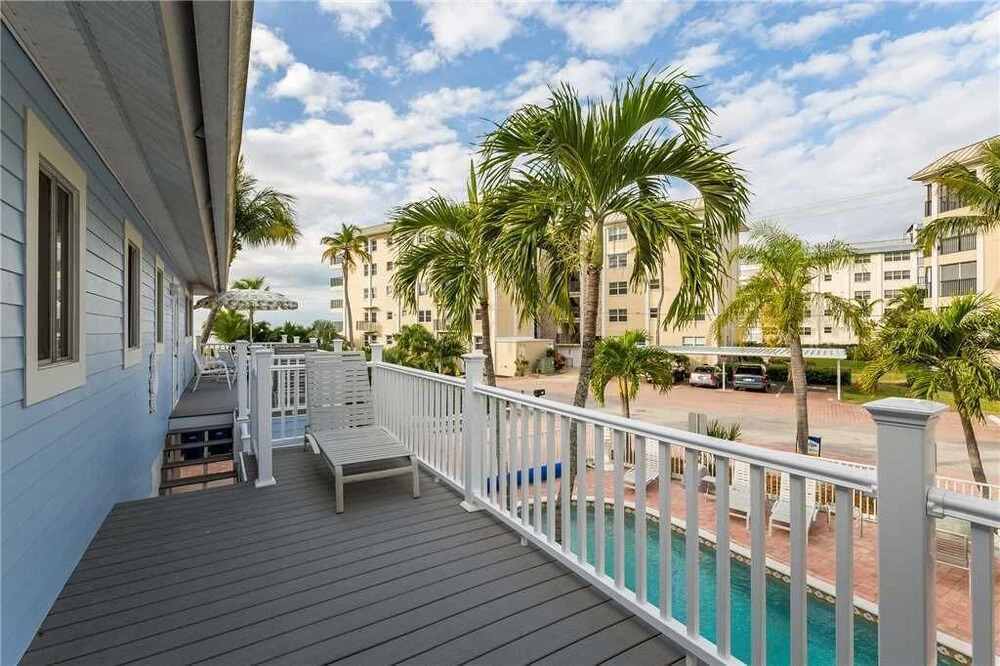 Seahorse 1, Sleeps 4, 1 Bedroom, Heated Pool, Pet Friendly