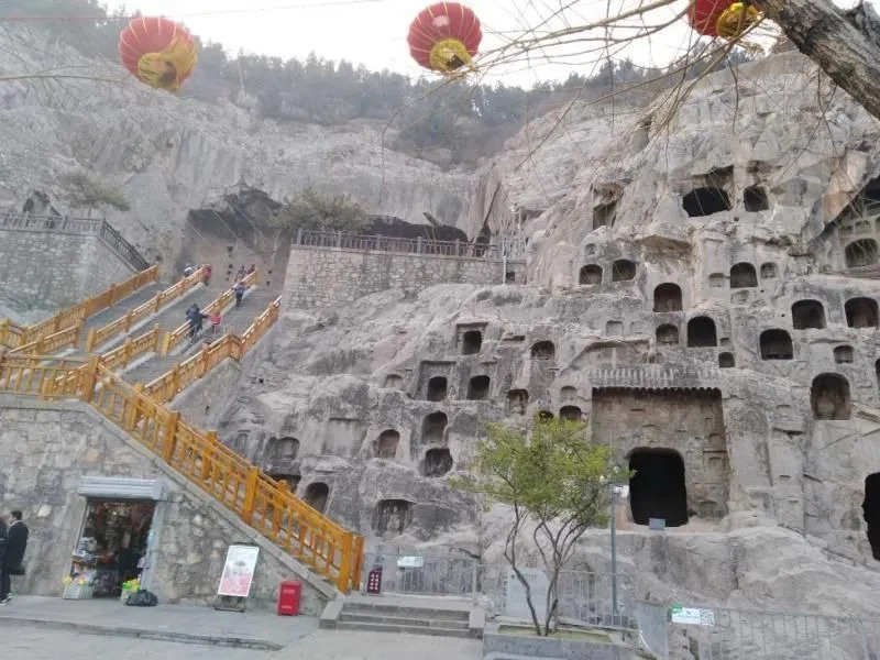 Shell Luoyang Lijingmen Mingtang Hotel