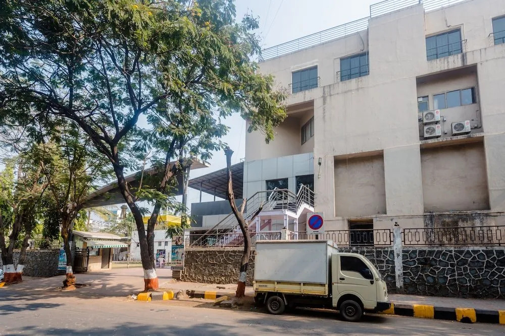 OYO 26750 Vashi Gymkhana