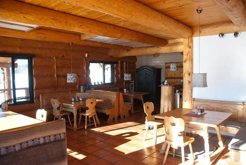Cariboo Log Guest House