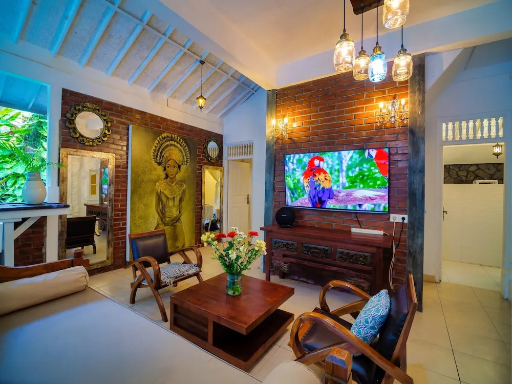 White Star Villa