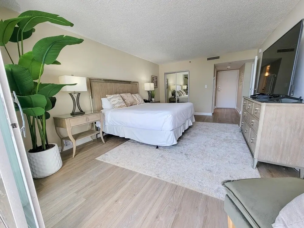 1003 South Hampton 2 Bedroom Condo, Myrtle Beach