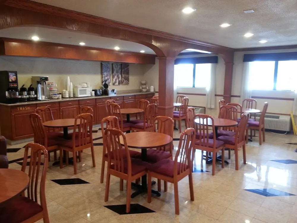 Red Roof Inn Monroe