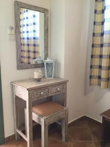 Romanza Rooms