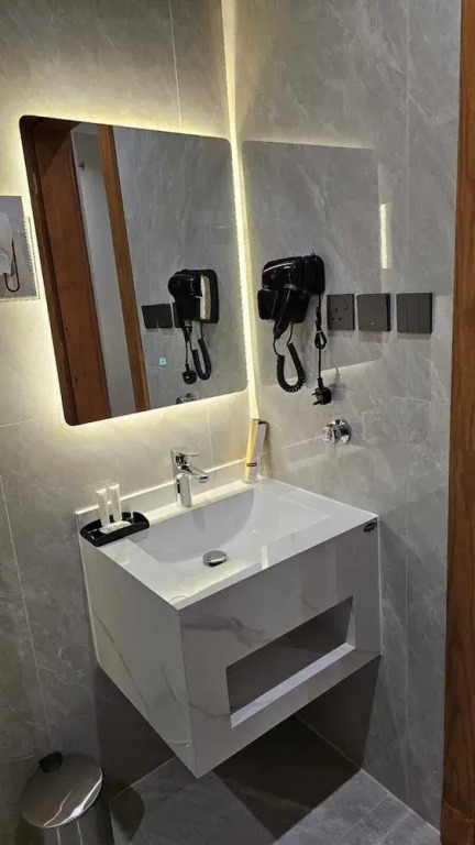 8Points Hotel
